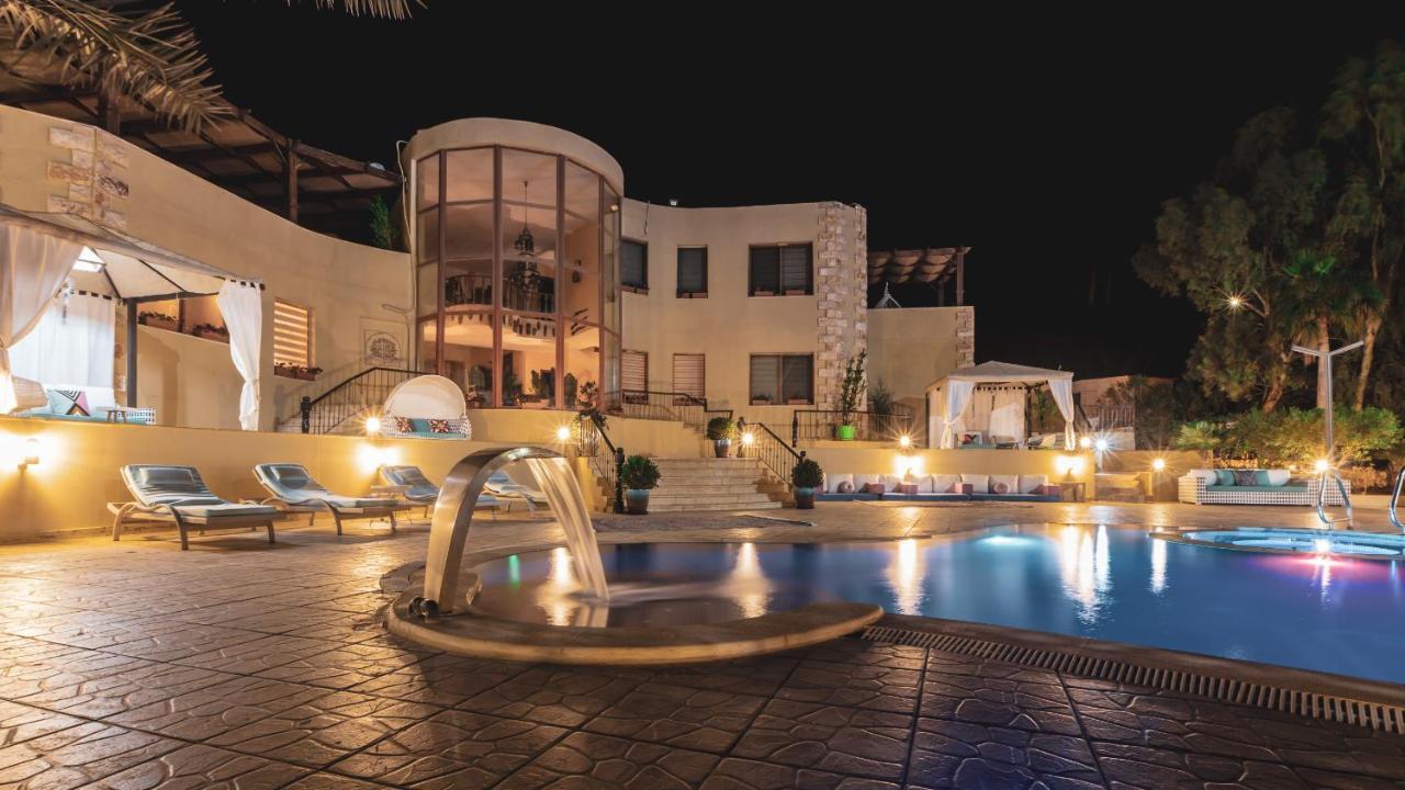 The Precious Guesthouse Sweimeh Bagian luar foto