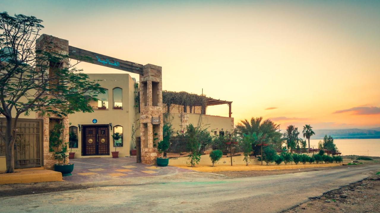 The Precious Guesthouse Sweimeh Bagian luar foto