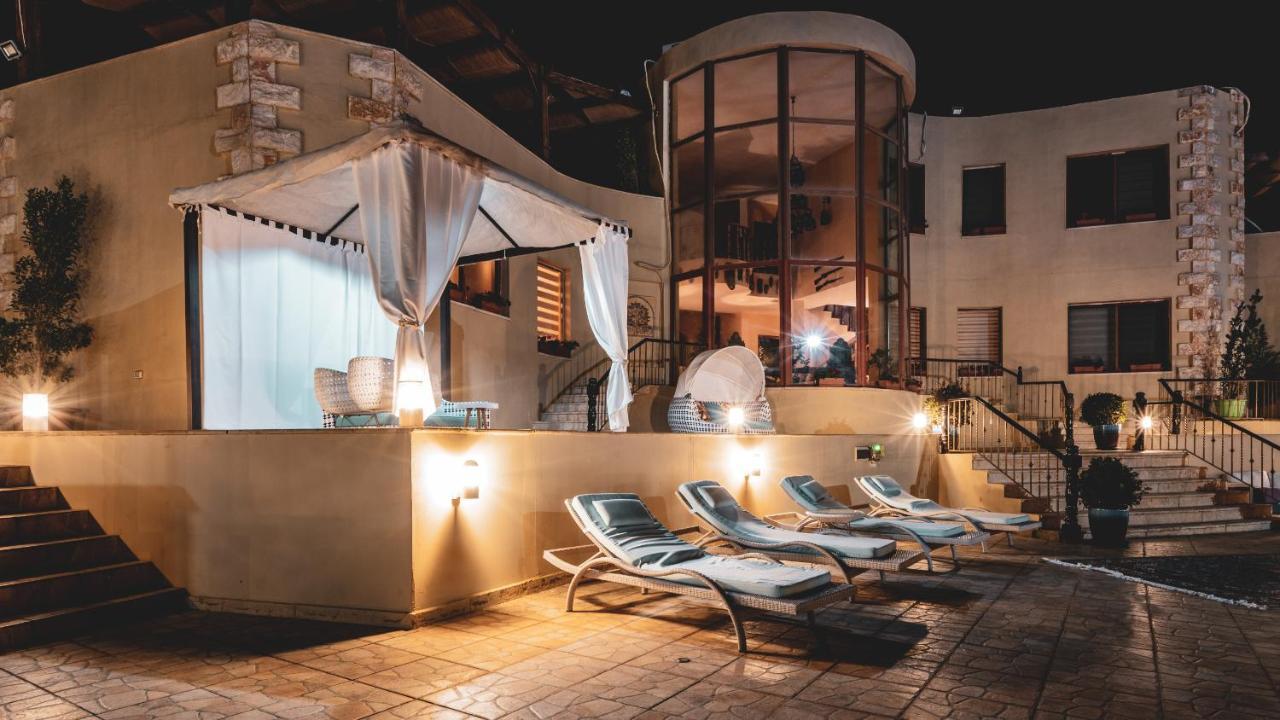 The Precious Guesthouse Sweimeh Bagian luar foto
