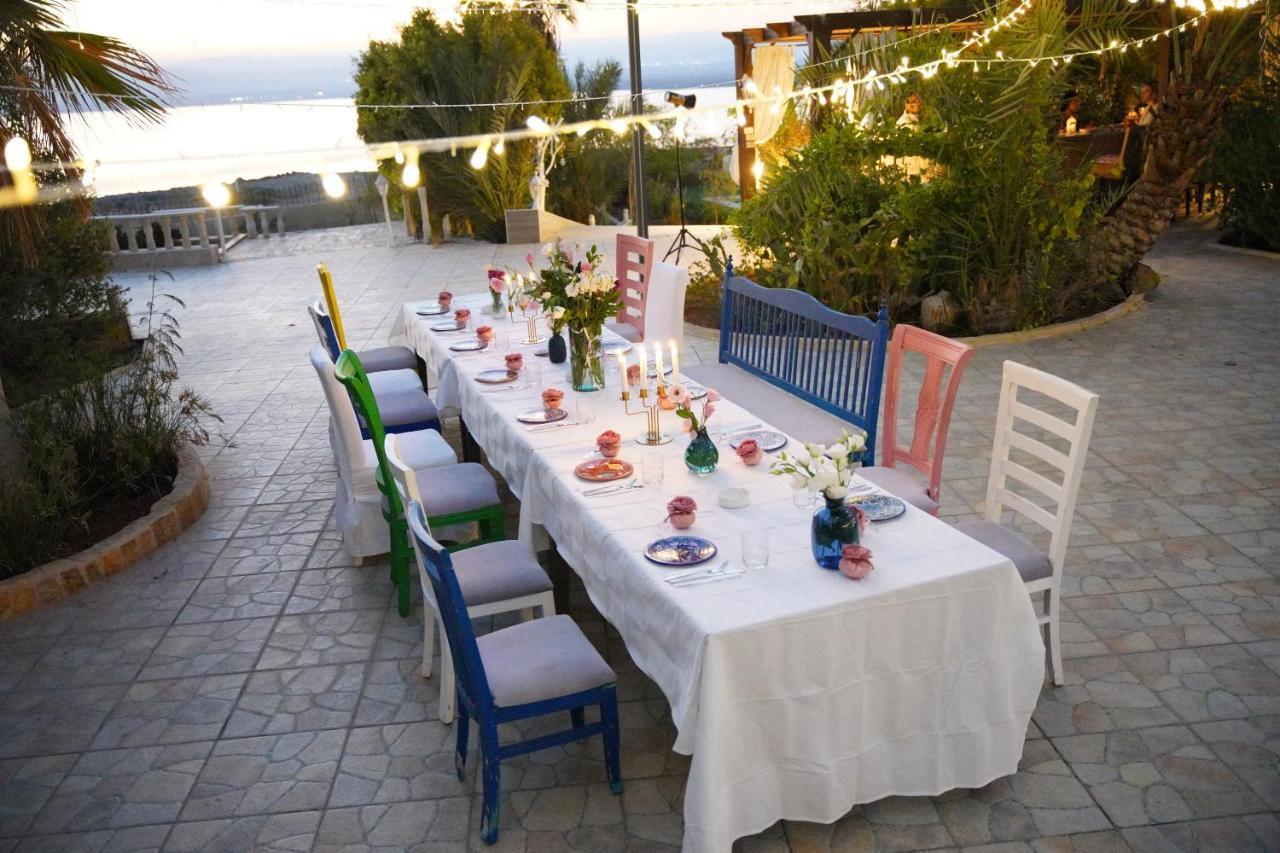 The Precious Guesthouse Sweimeh Bagian luar foto