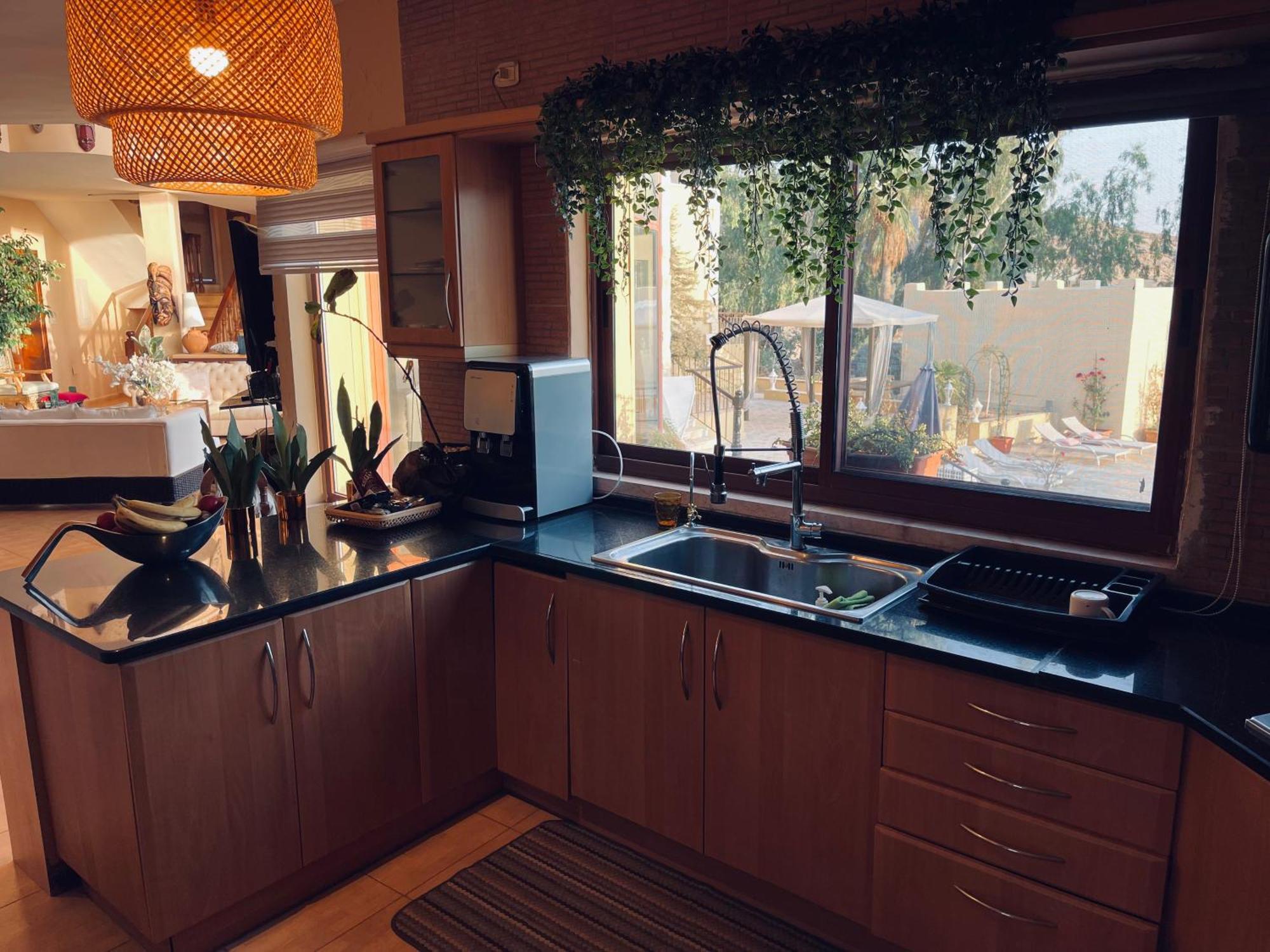The Precious Guesthouse Sweimeh Bagian luar foto