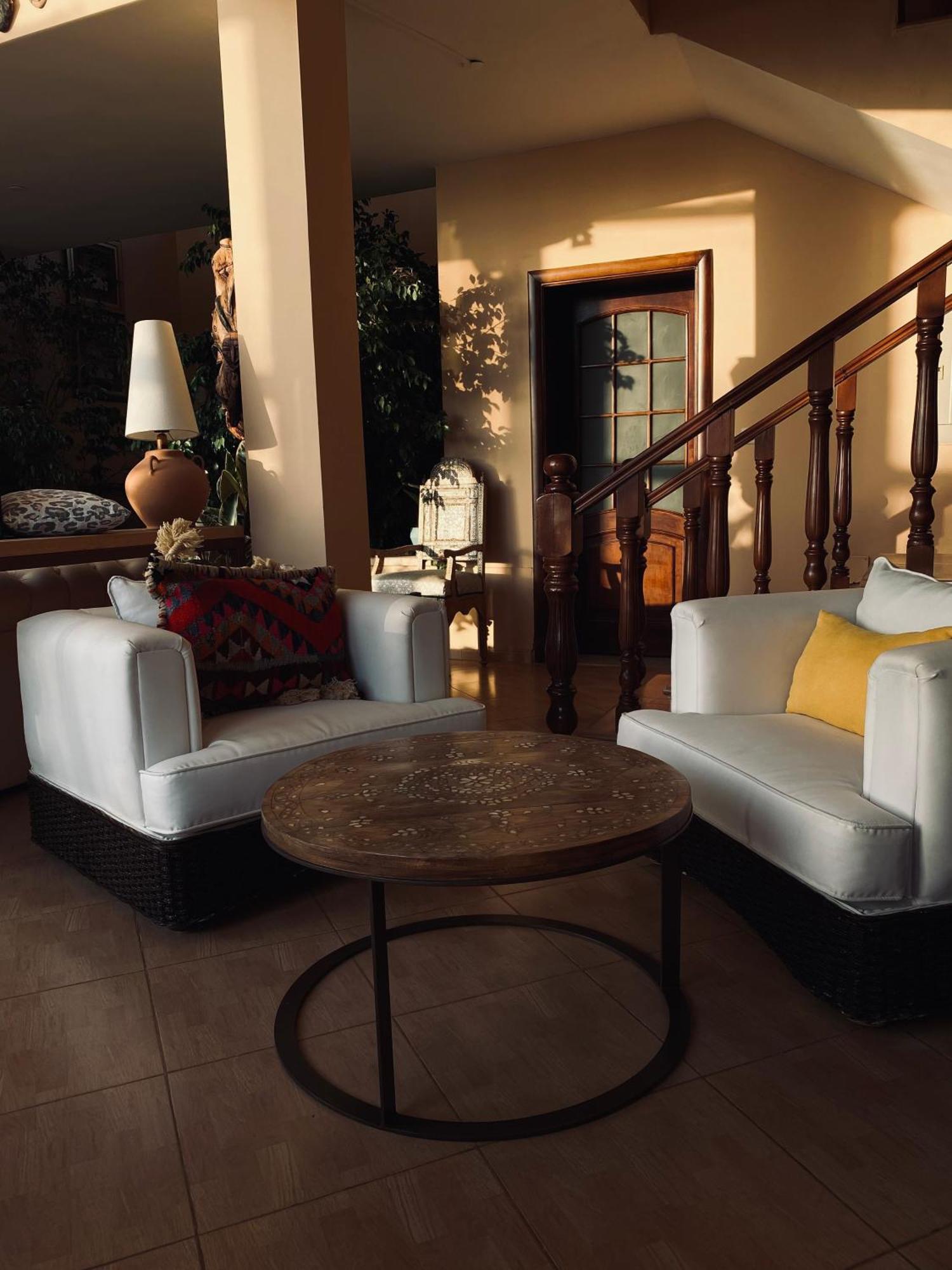 The Precious Guesthouse Sweimeh Bagian luar foto