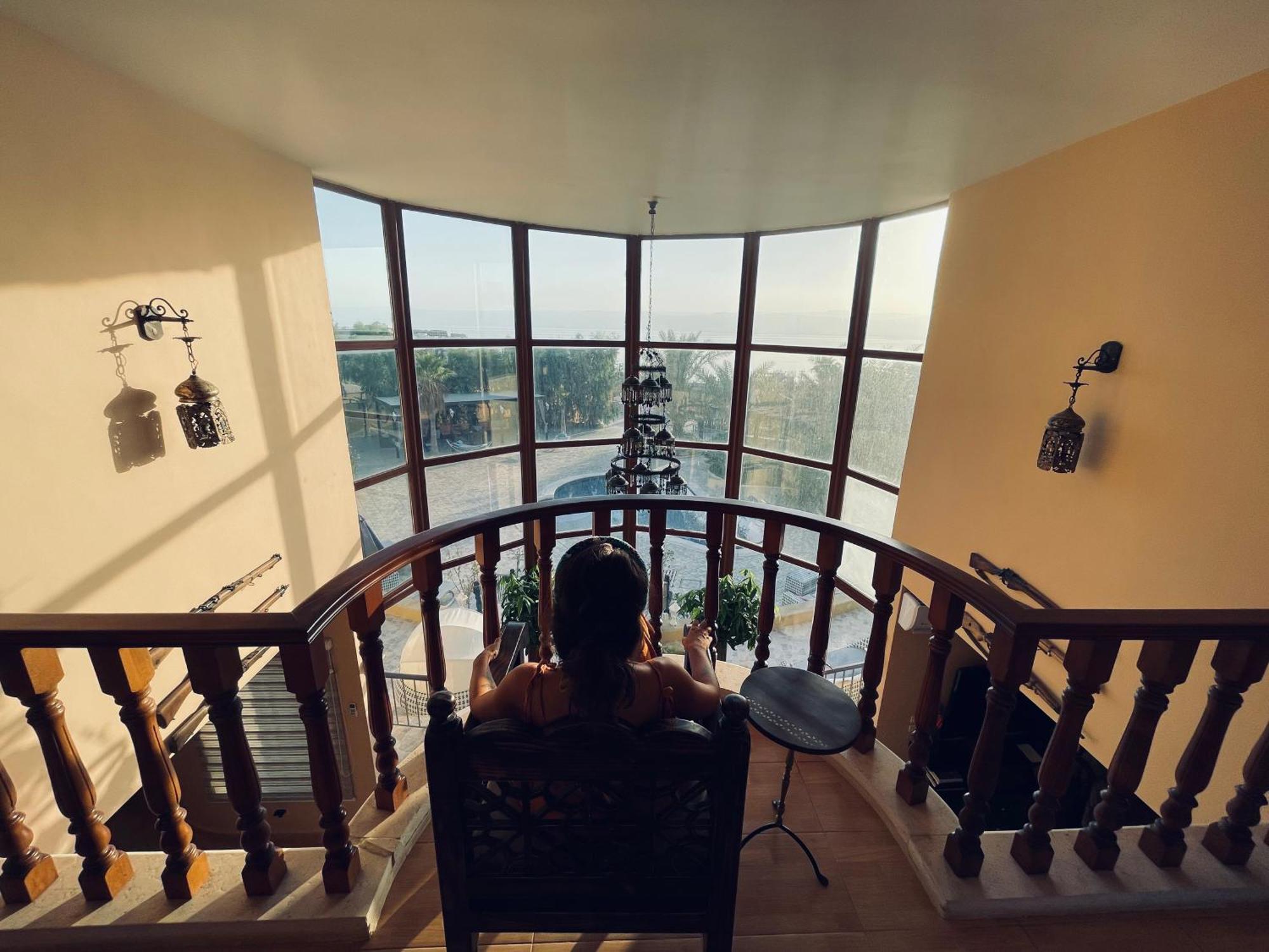 The Precious Guesthouse Sweimeh Bagian luar foto